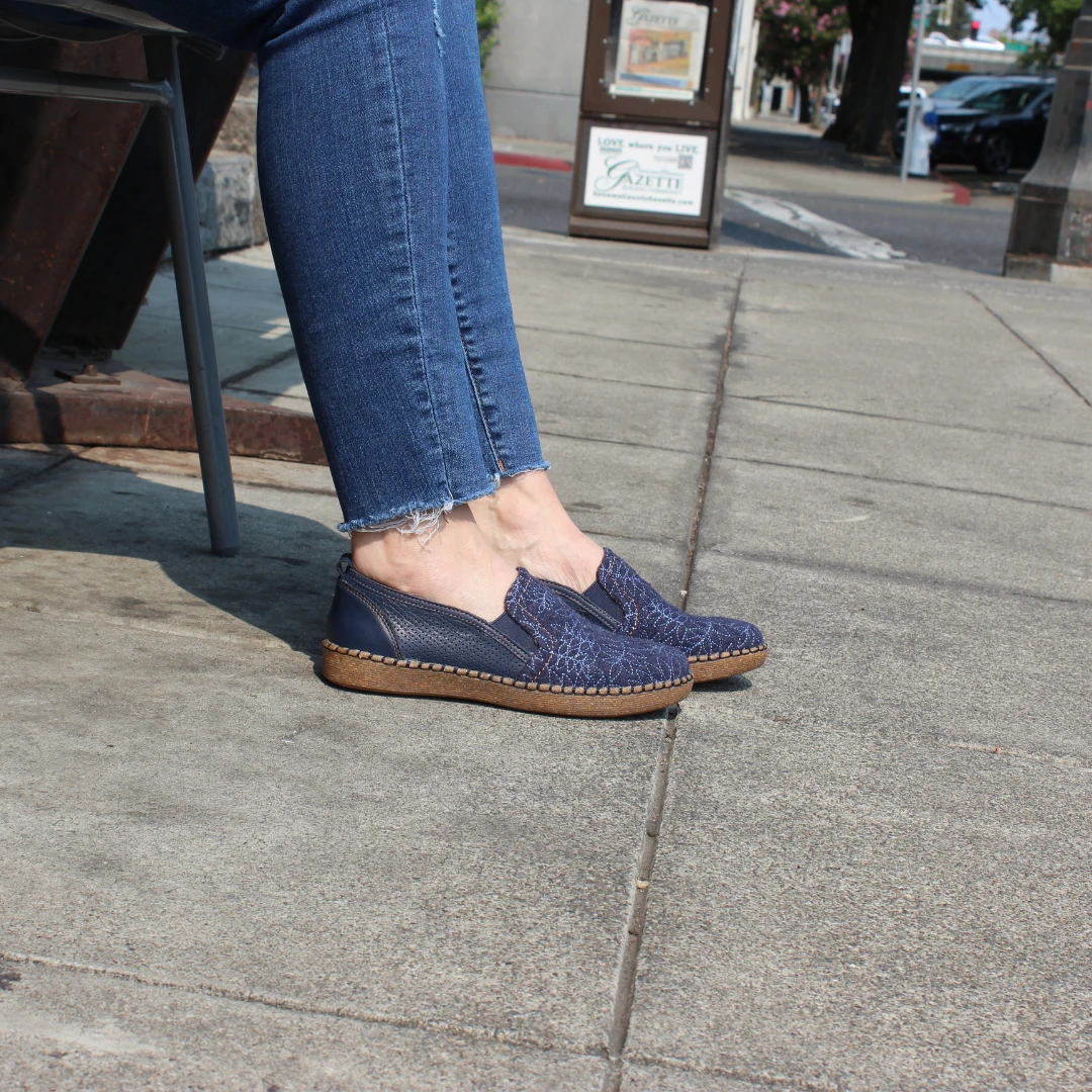 BIZA AUDREY - Image 13