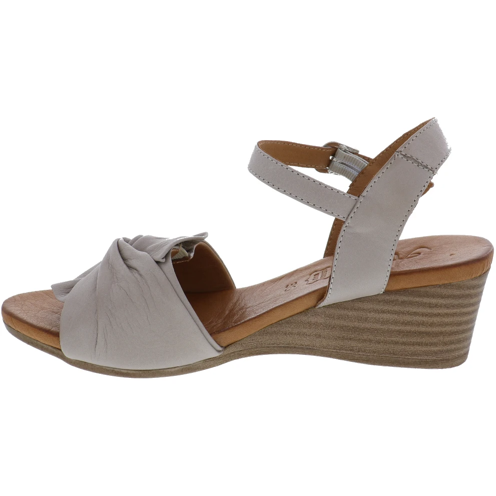 ANESHA ODESSA - Image 3